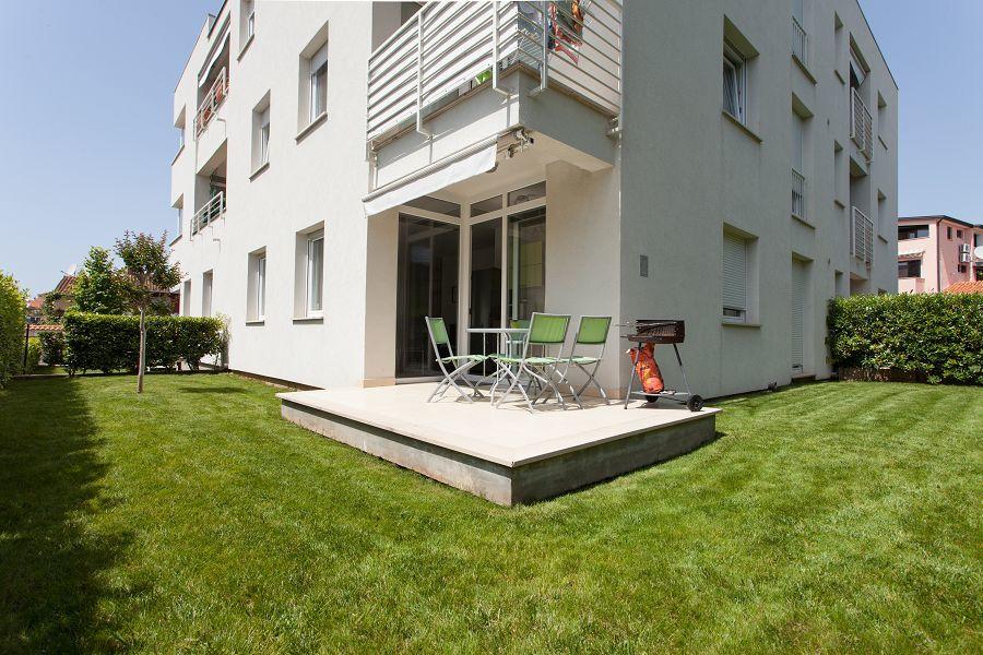 Kuvi Apartments Rovigno Esterno foto